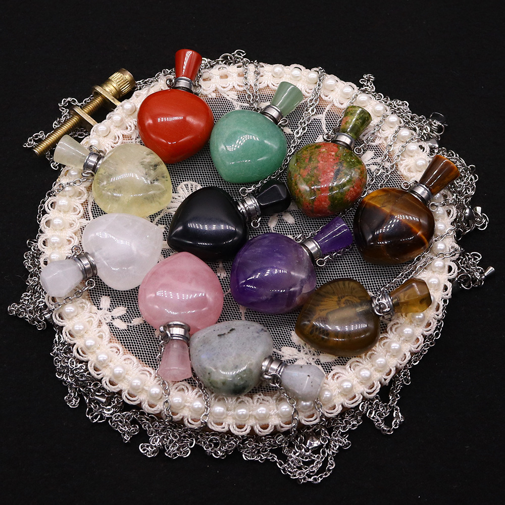 Natural Crystal Heart Perfume Bottle Necklace Aromatherapy Pendant_voghion.com