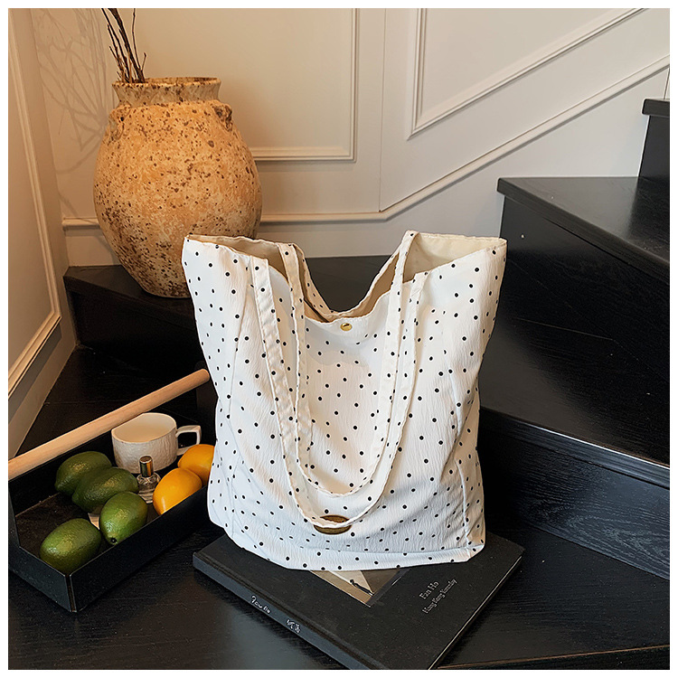 ins Korean-style laid-back single-shoulder bag, casual large-capacity black and white checkered tote bag, student commuting backpack for classes undefined