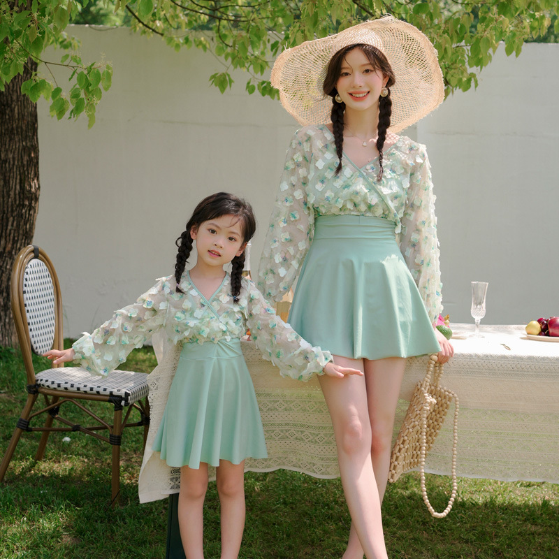 亲子泳装可爱韩版碎花小清新母女同款遮肚显瘦游泳沙滩泡温泉泳衣