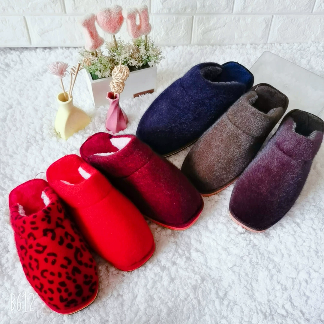 Теплые дома утолщенные бархатные напоенные носки напоенные туфли нескользящие норковые бархатные теплые и удобные пятно шерстяные тапочки