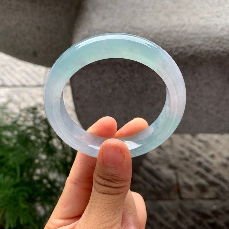 Vòng tay ngọc bích Miến Điện tự nhiên cao cấp, đôi màu, đường kính 53–62 mm chi tiết 2