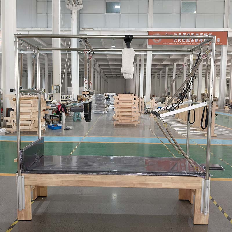 Estudio de yoga traje de cinco piezas equipo de pilates, barril de escalera, silla de pedal estable, cama central de pilates de arce Cadillac de roble