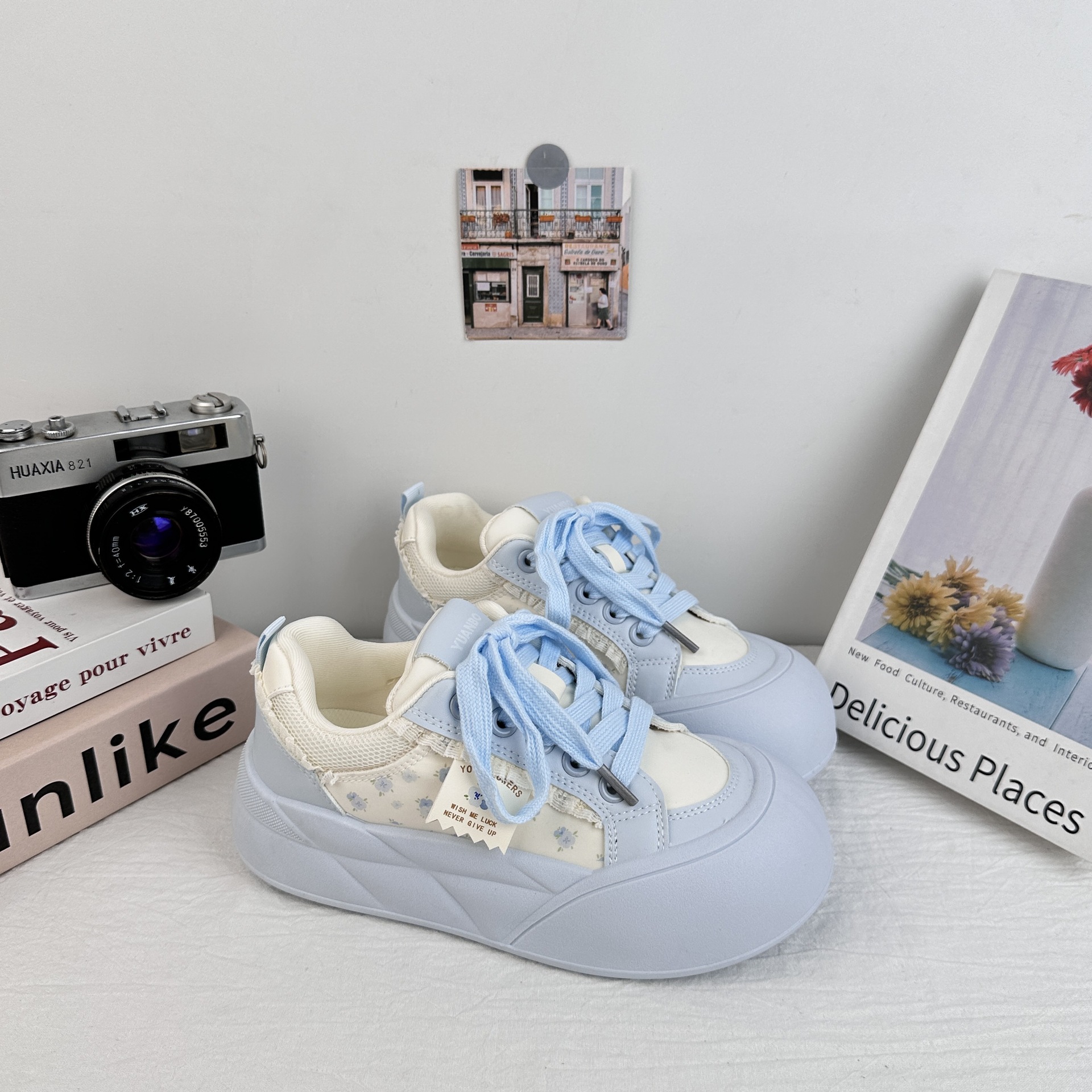 Yuanbo feo y lindo zapatos de pan de cabeza grande mujer 2025 verano casual todo-fósforo oso estampado plataforma elevador zapatos de tabla