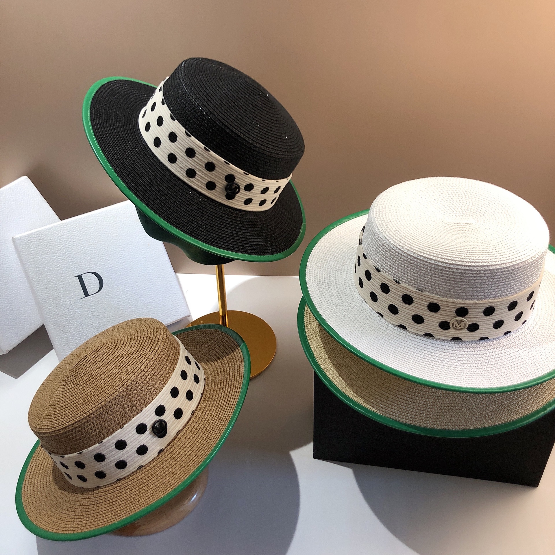 385g Weight Straw Hat Hats Type Casual, Travel, Beach Occasion Straw Material Women's Pastoral Simple Style Polka Dots Straps Big Eaves Straw Hat