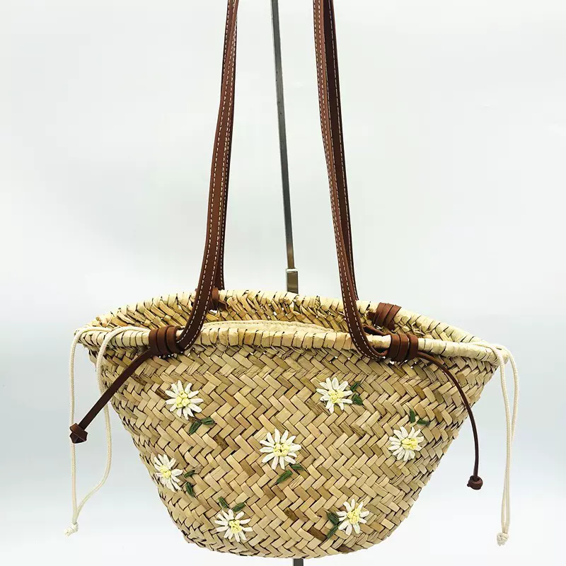 新款女包绣花踏青手工编织包单肩时尚沙滩包清新ZA小包现货草编包