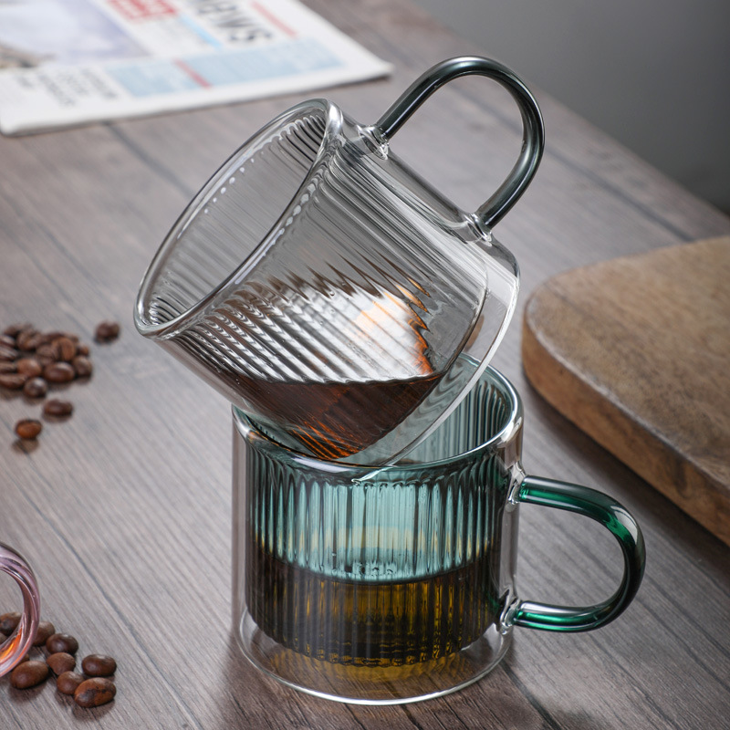Taza de café de vidrio de doble capa resistente al calor, con asa, diseño vertical y elegante