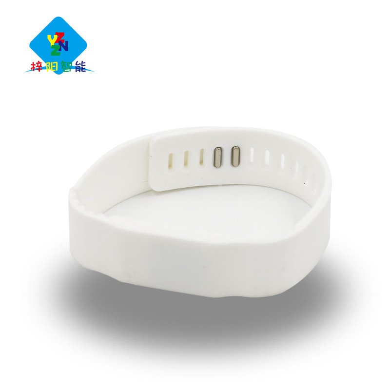 供应F08芯片瑜伽会所开门手环 白色ic门禁手环娱乐场所会员手环