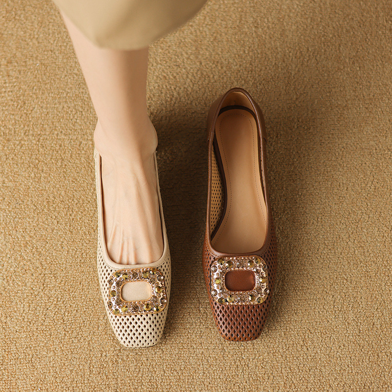 Giày cao gót nữ gót vuông ổn định, mũi nhọn hở mũi, đính đá rhinestone, da cừu mềm, gót 3 cm — Màu nâu