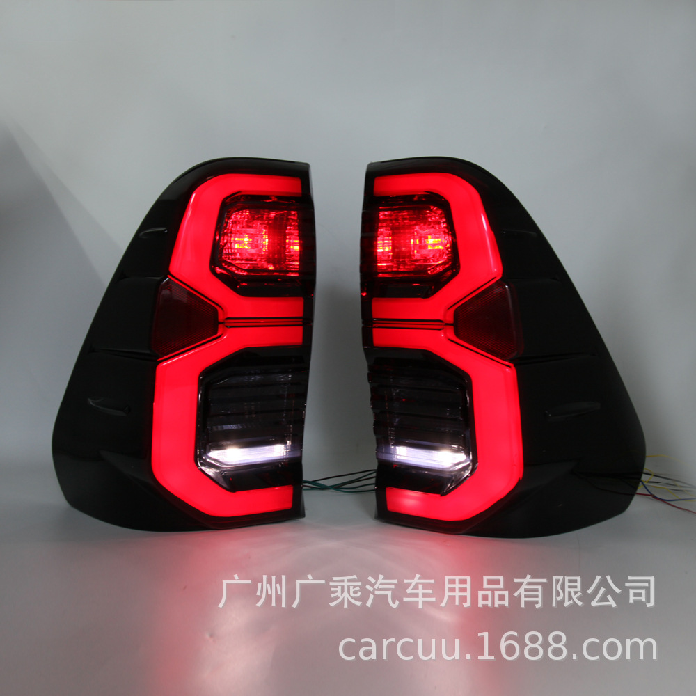 Aplicable a la luz de freno de la luz trasera de TOYOTA HILUX REVO ROCCO 2020 - 2021