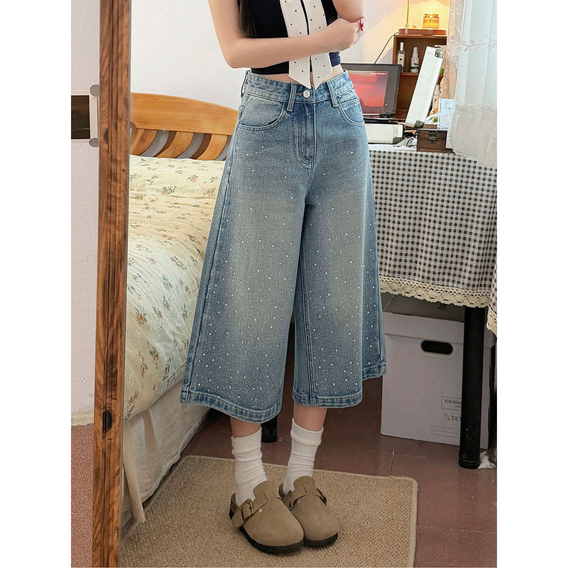 Light-Colored Rhinestone-Embellished Denim Capri Pants for Women, New Summer Style, Plus-Size, Loose Fit for Pear-Shaped Body, Slimming Wide-Leg Pants