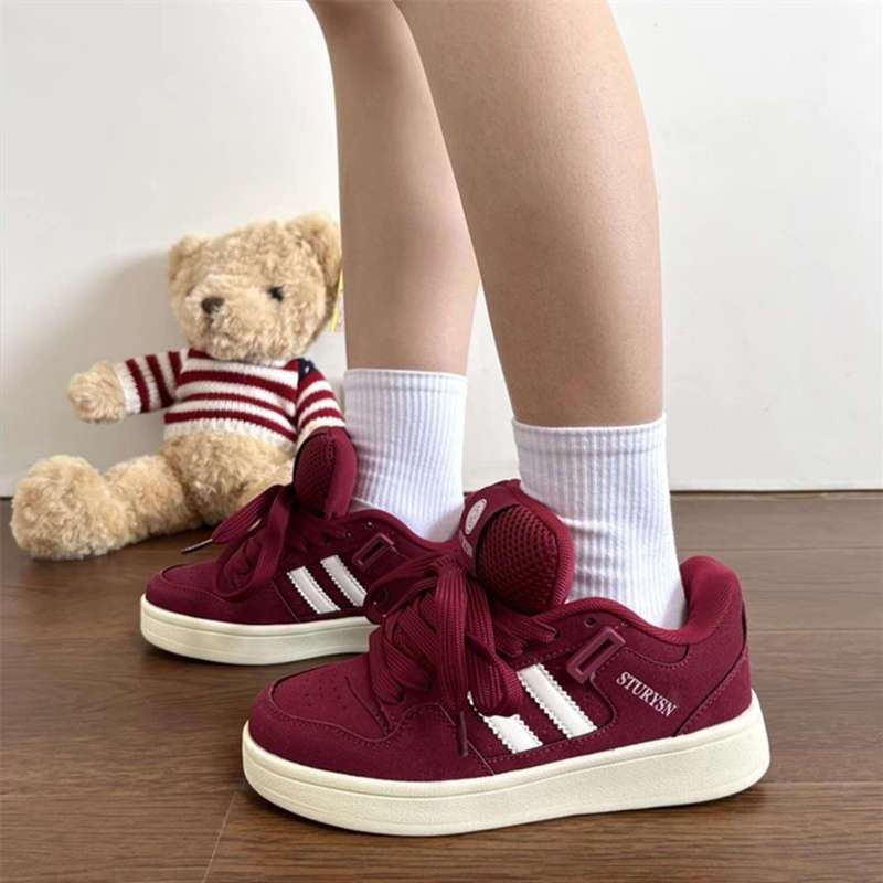 Zapatos de skate femeninos negros de dos barras con suela gruesa ocio 2026 nuevos estudiantes de primavera y otoño con suela suave zapatos de la universidad de cabeza redonda