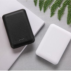 卸売加熱服ミニ超薄型電源銀行 5000 mAh 2.1A 高速充電ポータブル電源銀行ギフト印刷