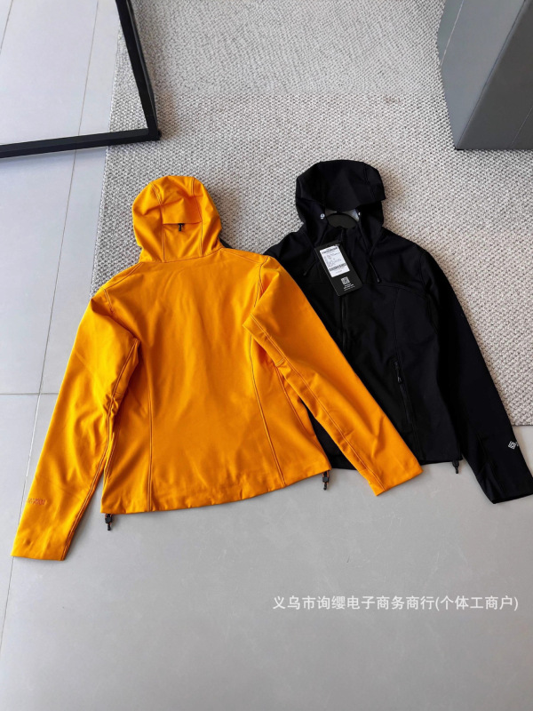 25S秋冬新款KLS女士户外冲锋衣夹克外套 凯乐太阳石连帽软壳上衣|undefined