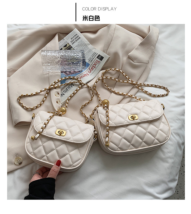 Fashion Rhombic Chain Solid Color Shoulder Messenger Small Square Bag display picture 32