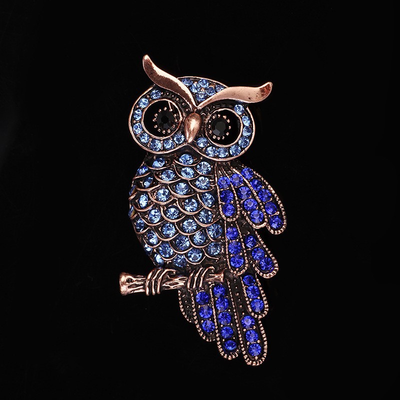 Broches en perles représentant des animaux : abeille, grenouille, libellule, pic, hibou, éléphant, tête de léopard, paon (vente en gros)._voghion.com