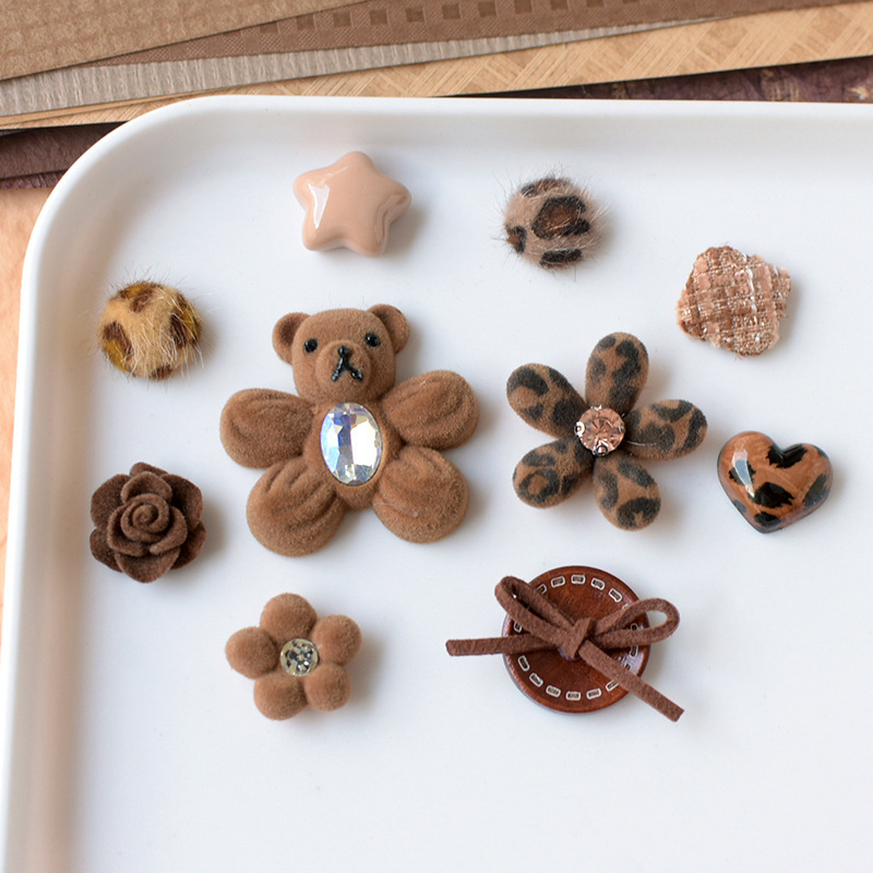 Hot-selling new autumn and winter flocked bread bear flower accessories DIY handmade materials wholesale pj1899