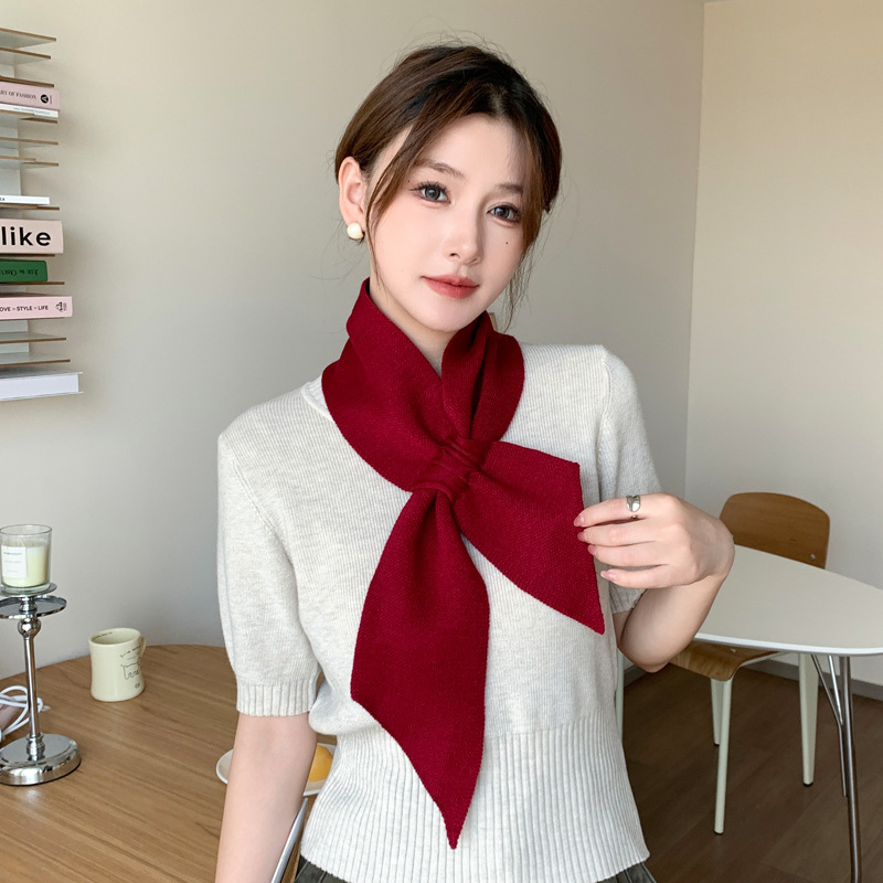 Bufandas de alto nivel 2025 otoño y invierno estilo de color sólido multifacé cuello cruzado más vello grueso lana bufandas de punto al por mayor