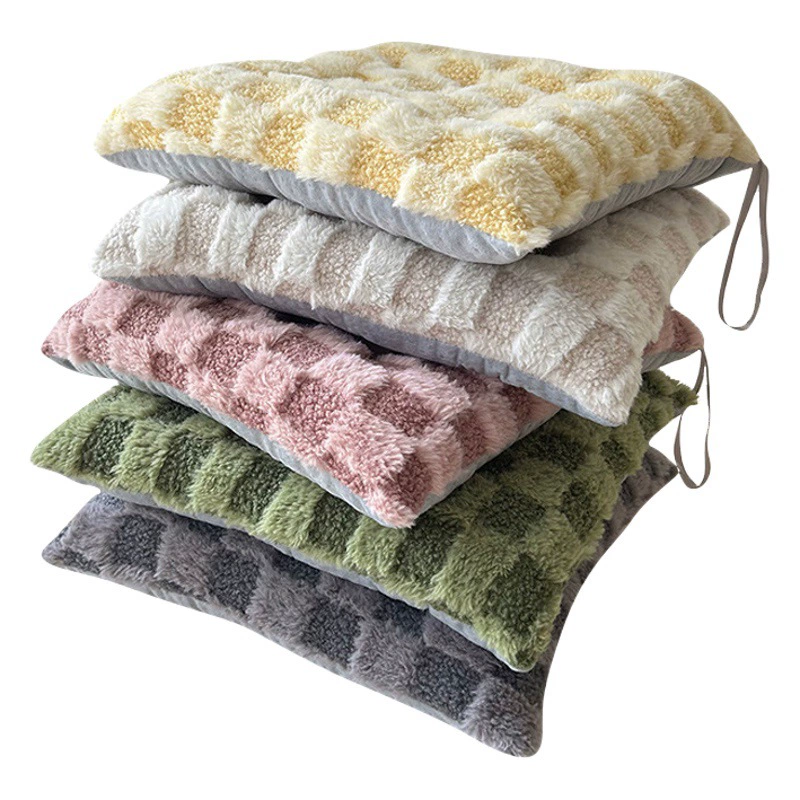 Красивая индивидуальная подушка с девятью отверстиями, Офисная подушка для студенческого стула, утолщенная Нескользящая, длинная, зимняя плюшевая, клетчатая, простое общежитие