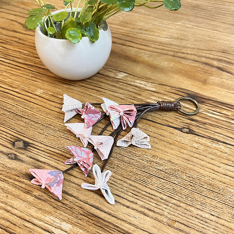 Lirio de los valles coche colgante patchwork adornos Lu bordado hecho a mano bordado DIY patchwork material de producción paquete adornos colgantes