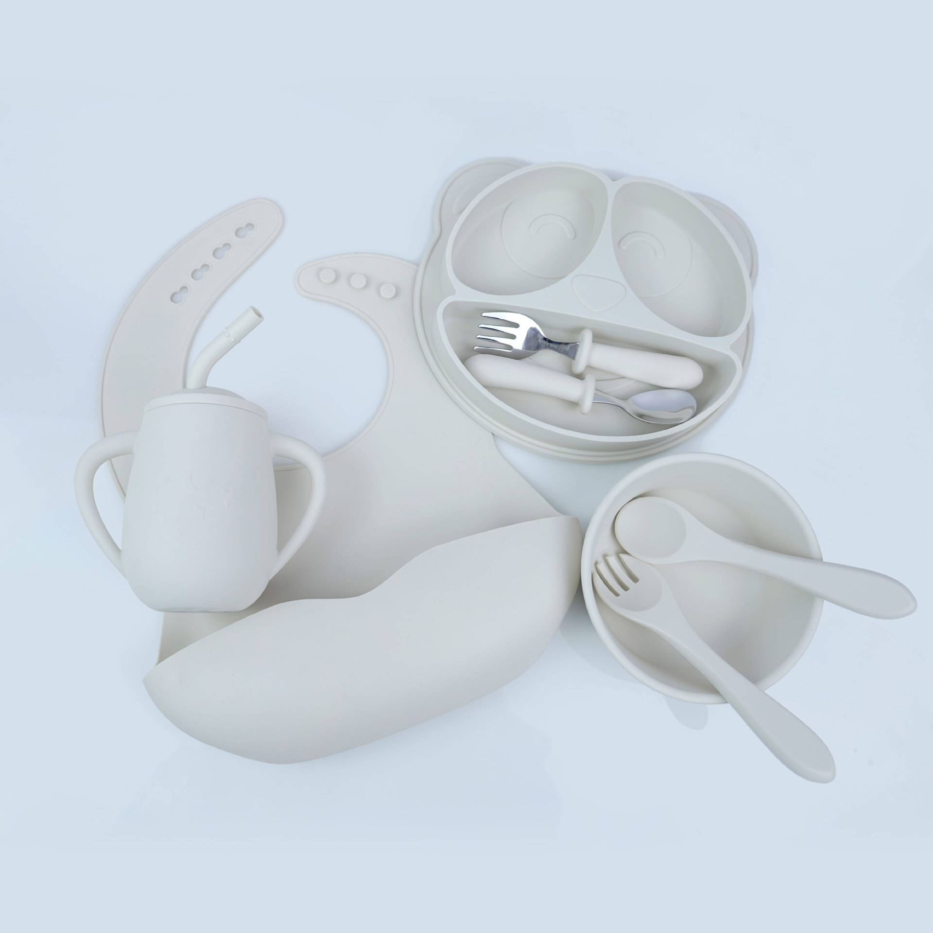 Amazon popular Bebé y bebé suministros de grado alimenticio Placa de silicona tazón traje de los niños vajilla de silicona conjunto de 12 piezas