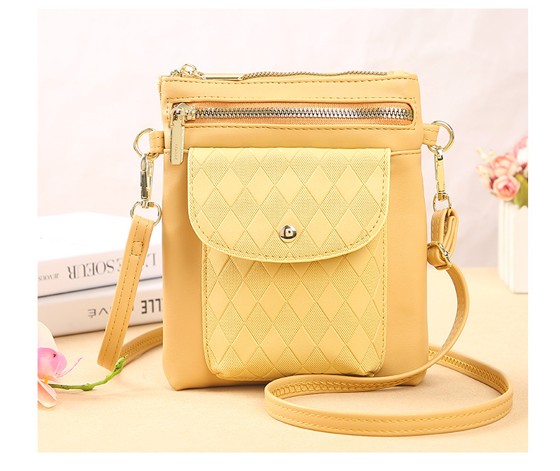 Women's Small Pu Leather Solid Color Lingge Classic Style Zipper Phone Wallets display picture 12