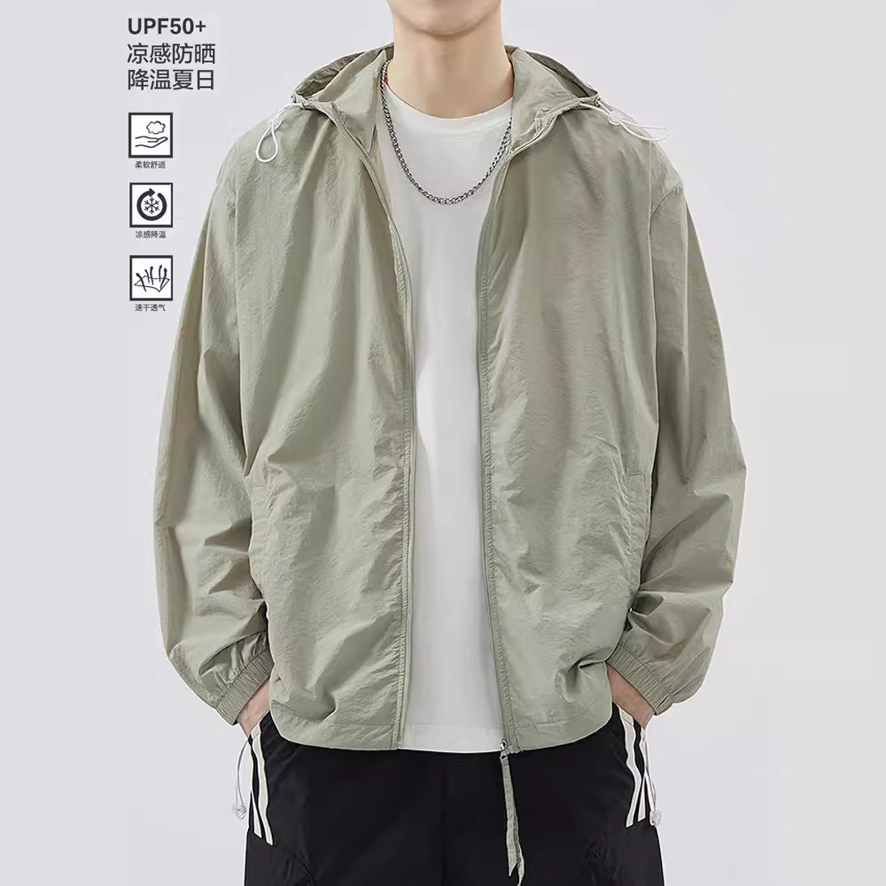 Outdoor lightweight ice silk sun protection jacket for men, 2026 summer, UPF50+ UV protection, breathable sun protection outerwear.