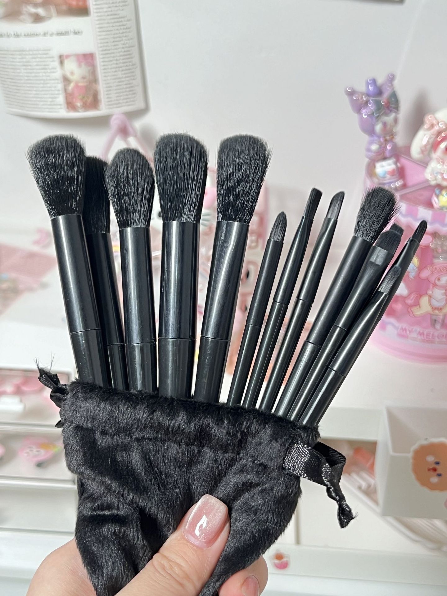 13 Four Seasons cepillo de maquillaje verde belleza verde de secado rápido cepillo de maquillaje traje super suave rubor cepillo de polvo suelto 22