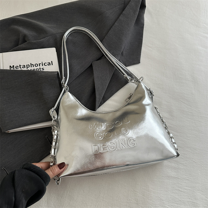 Casual bolsa de plata de gran capacidad para mujeres 2024 nuevo paquete de hombro universal mochila de hombro bolsas de cubo de viaje