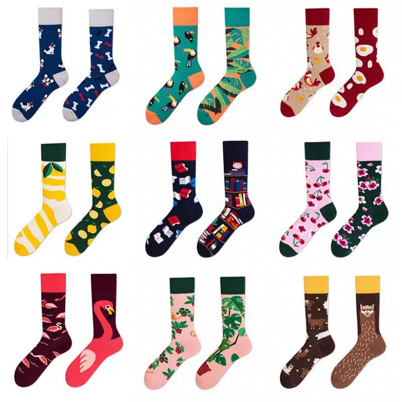Asymmetrical socks for women, AB trendy socks, matching socks for men and women, personalized sports, European and American fashion, cartoon mid-tube cotton socks Asymmetrical socks for women, AB trendy socks, matching socks for men and women, personalized sports, European and American fashion, cartoon mid-tube cotton socks