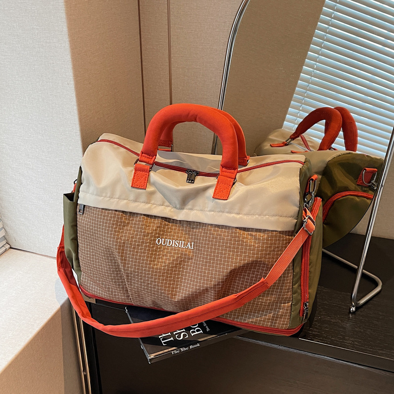 Large-Capacity Travel Bag, Expandable for Cross-Border Use, Lightweight Fitness Bag for Women, with Separate Wet and Dry Compartments, Independent Shoe Compartment Travel Bag Large-Capacity Travel Bag, Expandable for Cross-Border Use, Lightweight Fitness Bag for Women, with Separate Wet and Dry Compartments, Independent Shoe Compartment Travel Bag