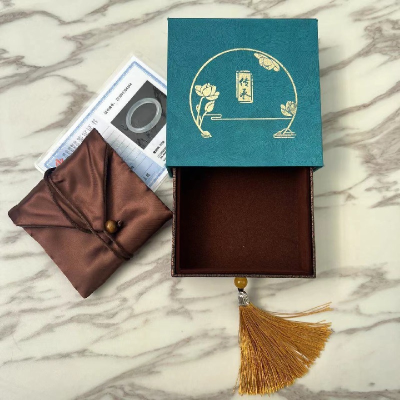 선물 상자 + 인증서