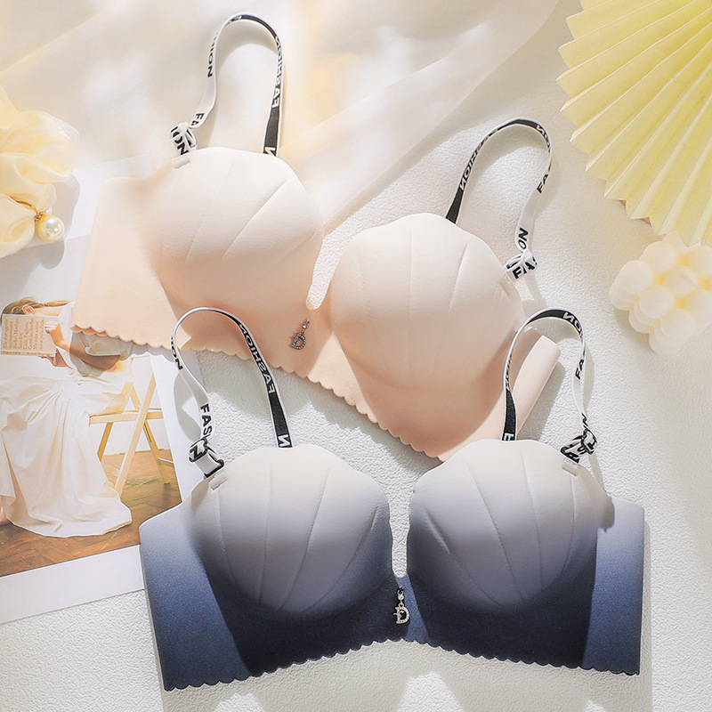 Comfortable Seamless Underwear for Women with Small Breasts, Push-Up and Thick, Thick Breast-Retracting Anti-Sagging Bra, Sexy Female Letters Comfortable Seamless Underwear for Women with Small Breasts, Push-Up and Thick, Thick Breast-Retracting Anti-Sagging Bra, Sexy Female Letters