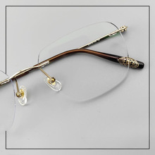 ���L�����OӋ�����м�⁳��p�o�����R��Ů�߼��з��{���ҕɢ��