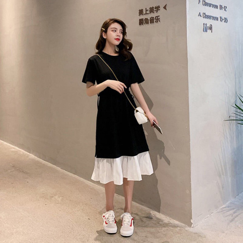Plus-size, Korean-style, loose-fitting, patchwork faux two-piece midi dress—above-the-knee, casual design—for summer maternity wear