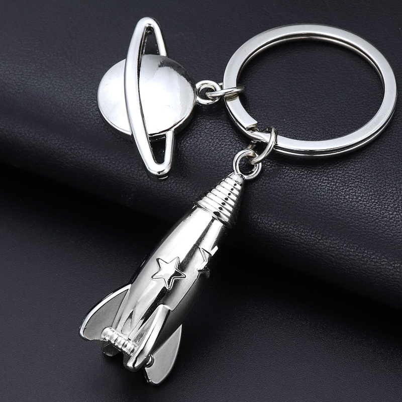 Astronaut And Spaceship Rocket Car Keychain Metal Accessory_voghion.com