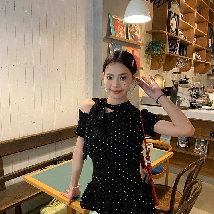 Black Polka Dot Asymmetrical Shoulder Strap Lace Short-Sleeve T-Shirt for Women, Summer Slim-Fit, Flattering, Stylish Off-Shoulder Top, Trendy Ins Style Black Polka Dot Asymmetrical Shoulder Strap Lace Short-Sleeve T-Shirt for Women, Summer Slim-Fit, Flattering, Stylish Off-Shoulder Top, Trendy Ins Style