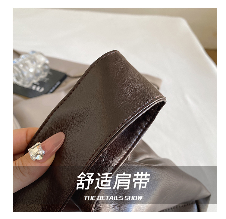 Large-capacity female 2024 new autumn and winter soft leather bucket bag, commuter tote bag, college student class single-shoulder bag undefined