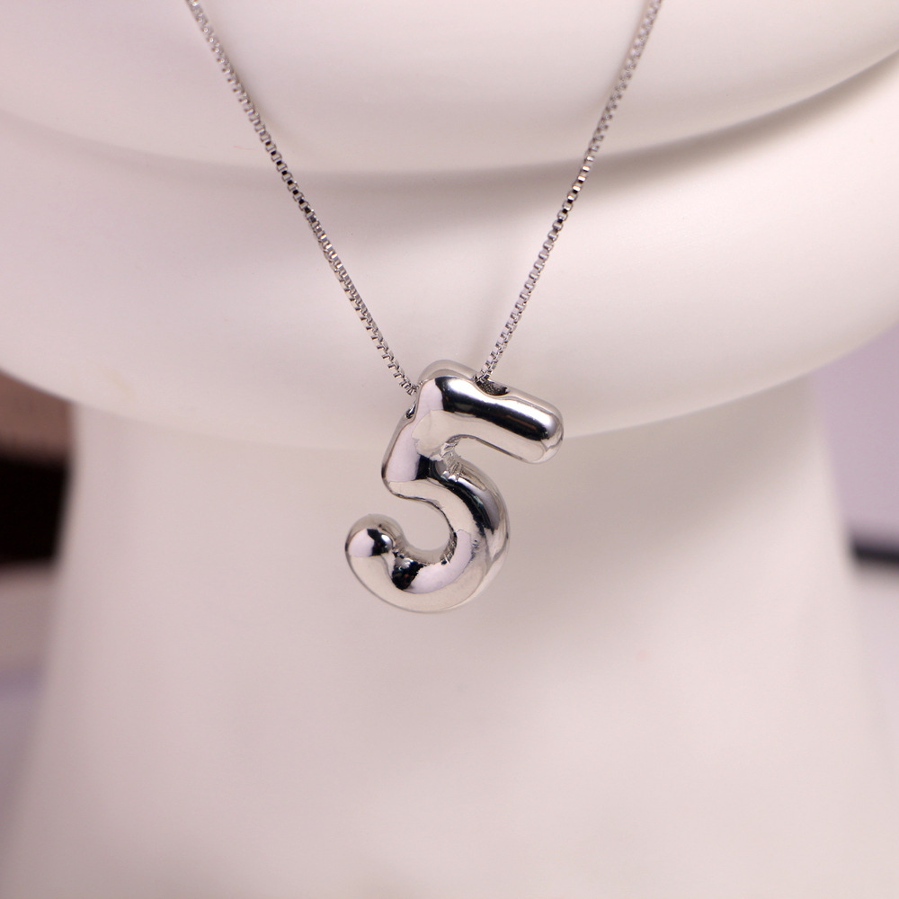 Collana con ciondolo numeri arabi gioiello moda talismano_voghion.com