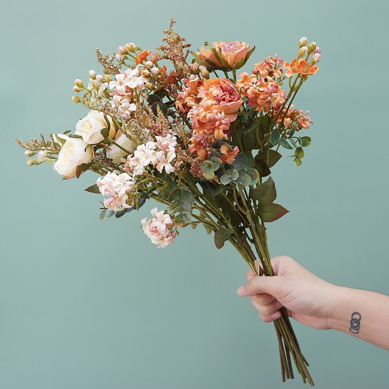 5 Branches of Artificial Fragrant Roses in Vintage Style for Home Decoration and Wedding Photography Props