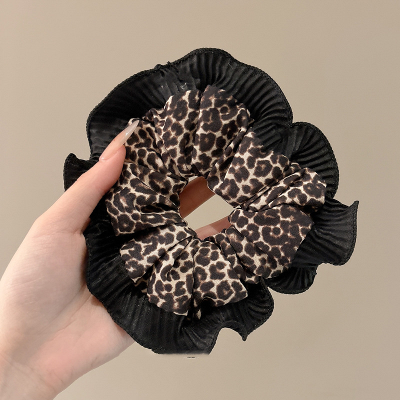 Pastoral viento intestino anillo de cabello mujer 2025 nuevo estilo de alta sensación bola de cabello cuerda de cabeza flor dulce princesa adornos de cabello cuerda