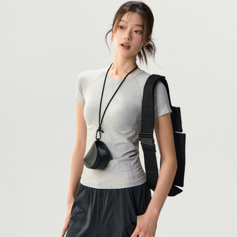 Summer New Style Yoga Short-Sleeved Women's Outdoor Running Sports T-Shirt Quick-Drying Pilates Sports Fitness Top in Stock Summer New Style Yoga Short-Sleeved Women's Outdoor Running Sports T-Shirt Quick-Drying Pilates Sports Fitness Top in Stock