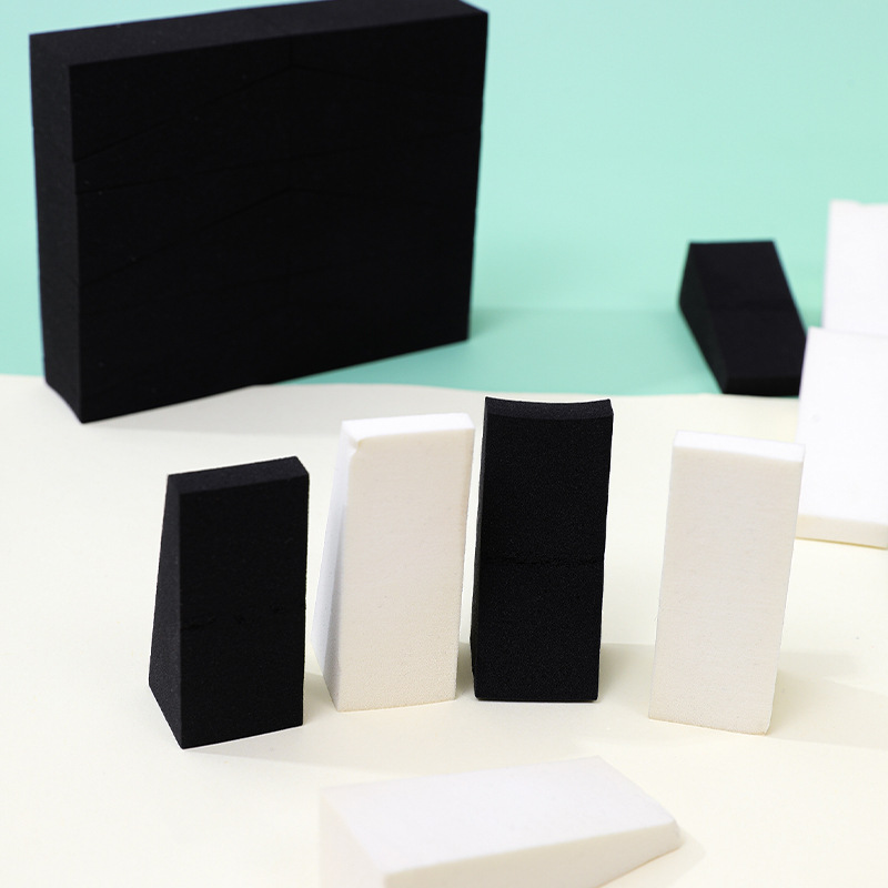 Personalización en blanco y negro 24 cortes de polvo triangular en el agua para aumentar la gelatina esponja seca y húmeda de doble uso esponja triangular polvo