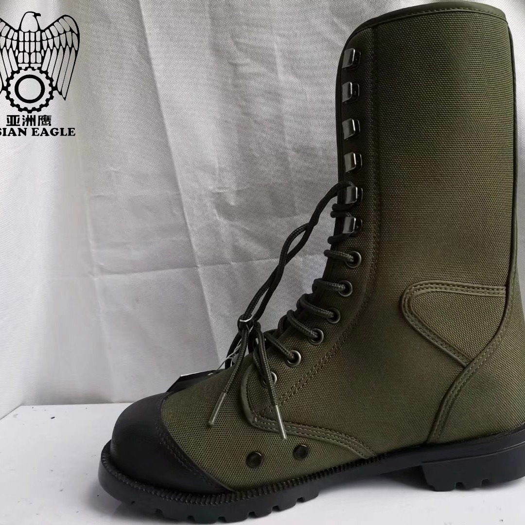Fábrica de fabricación de botas de combate de primavera y otoño para hombres botas antipunchadas ultraligeras respirables zapatos tácticos militares verdes botas de entrenamiento de combate