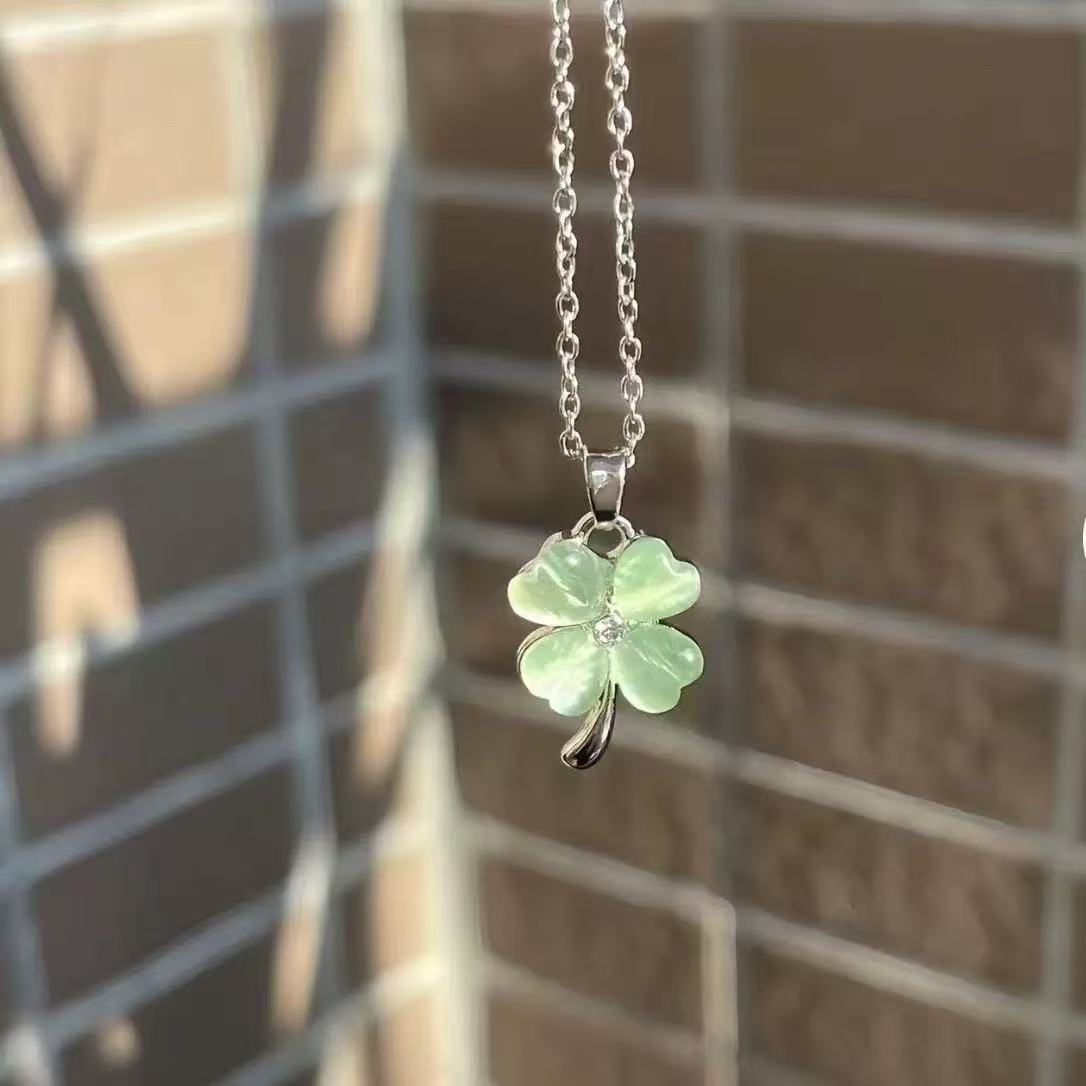 Forest Style Small Fresh Green Flower Bracelet Niche Design High-Value Exquisite Versatile Clavicle Chain