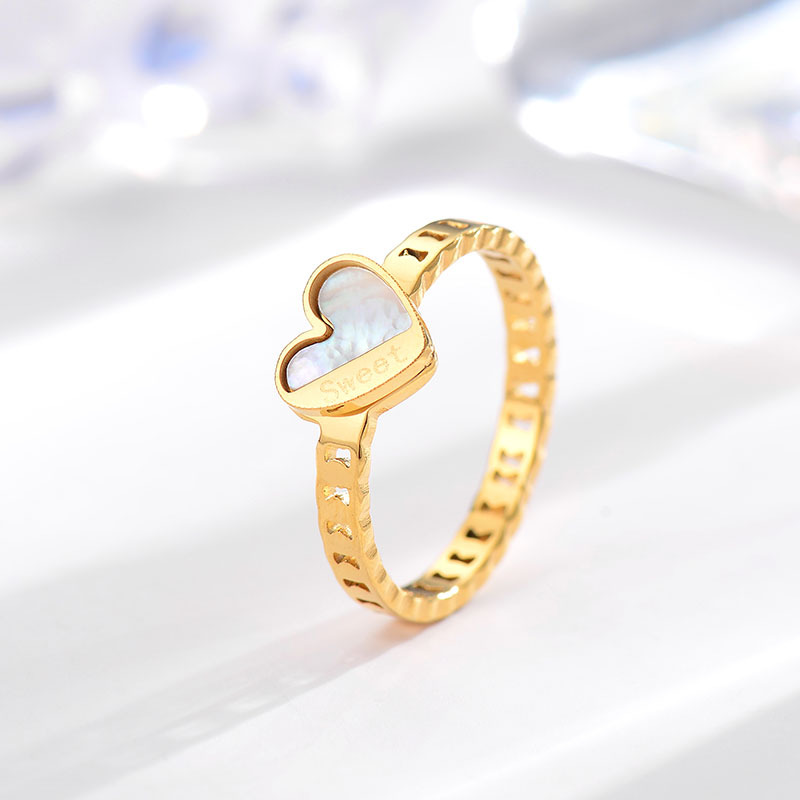 Titanium Steel 18K Gold Plated Simple Style Patchwork Heart Shape Titanium Steel Rings display picture 1