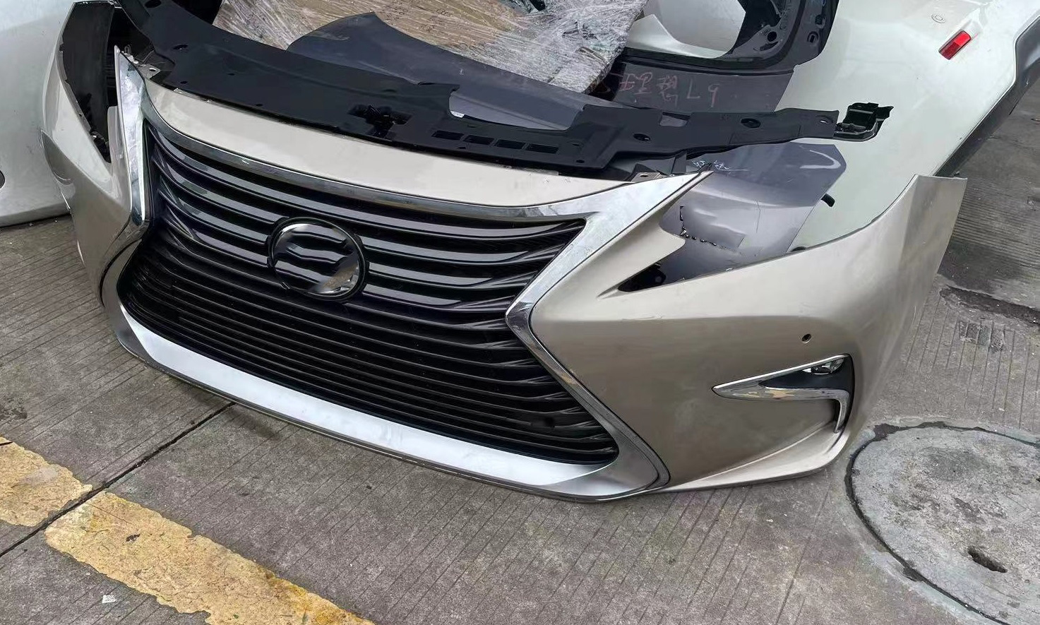 Suitable for Lexus Es250 Xv60 Front Grille, Front Bumper, Front Nose Assembly