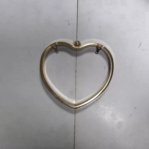 166*140 Heart-Shaped Apple-Shaped Light Gold Handbag Clutch Evening Bag with Gold Hardware Frame