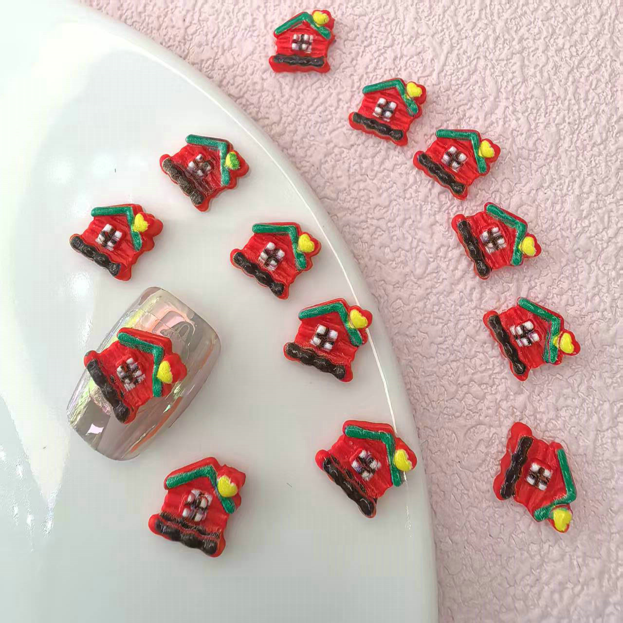 圣诞雪花旗帜钱袋圣诞树气球手套房子饰品配件美甲饰品批发义乌工