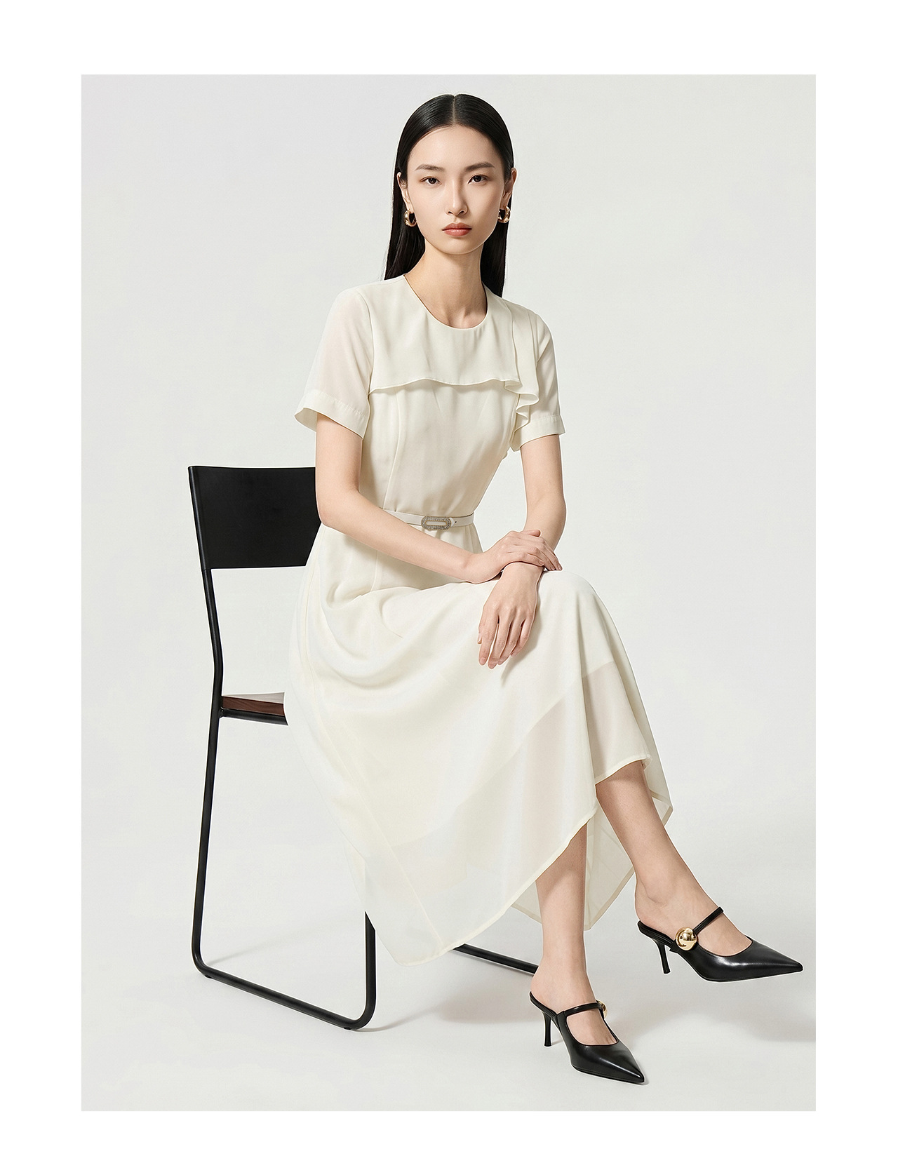 Đầm maxi nữ thắt eo chất liệu chiffon, cổ phiêu bèo nhún, tay ngắn — màu đen chi tiết 14
