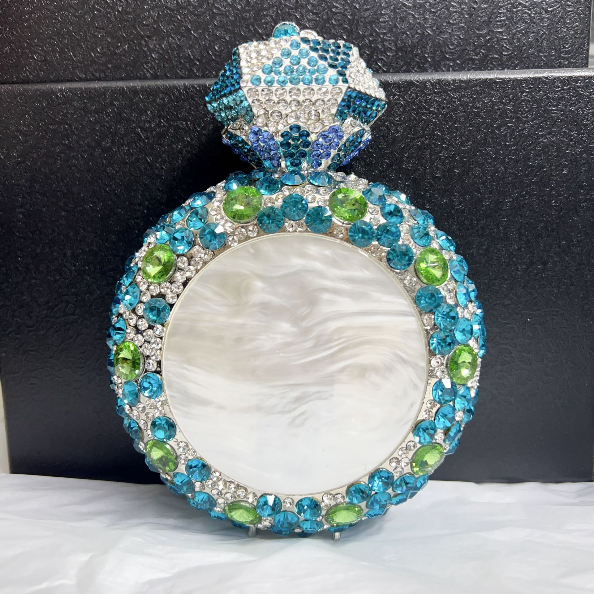 Clutch bag nueva botella de perfume transfronteriza bolsas de cena de diamantes, conchas de diamantes llenas de bolsas de mano de mujeres